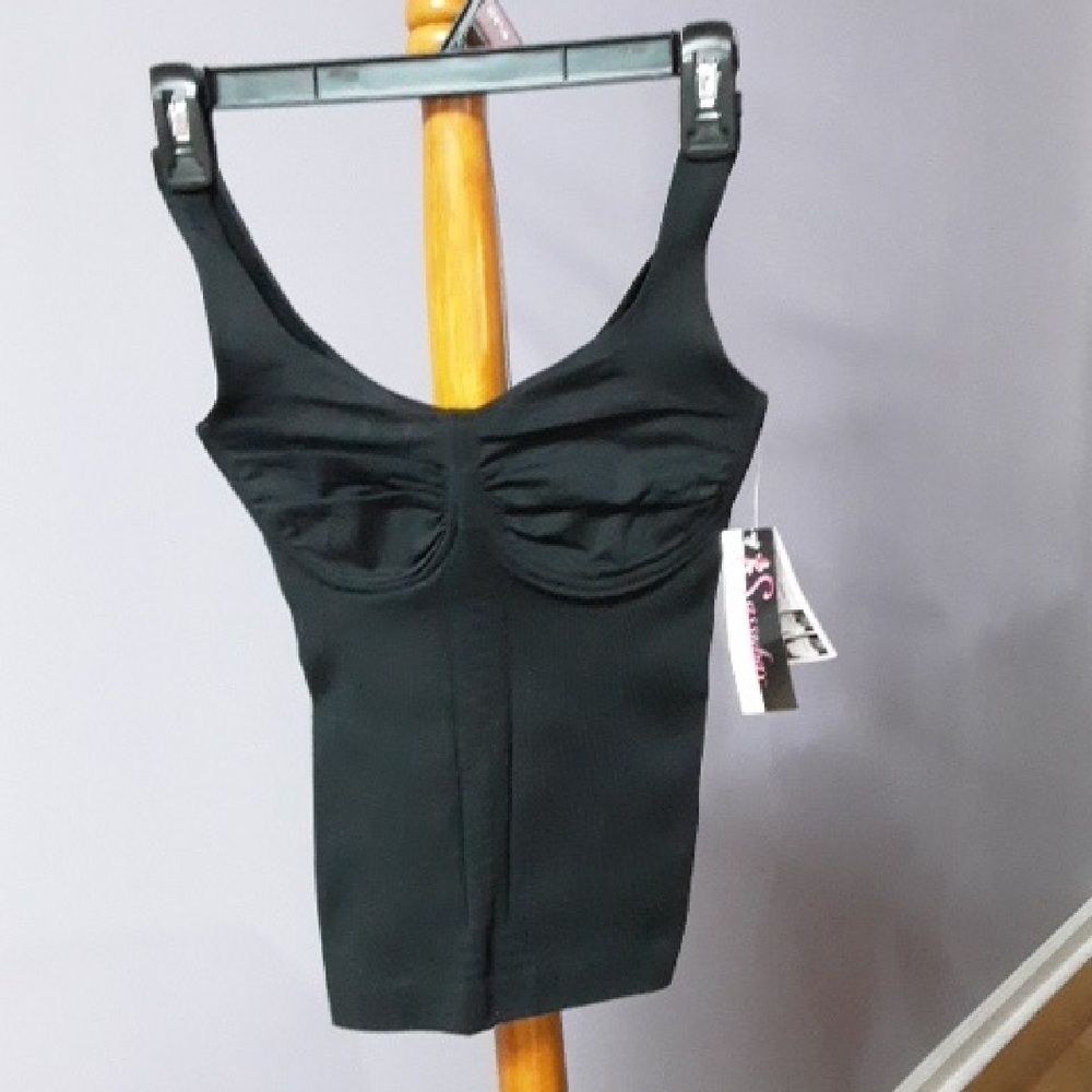 Sassybax Elegant Black Camisole